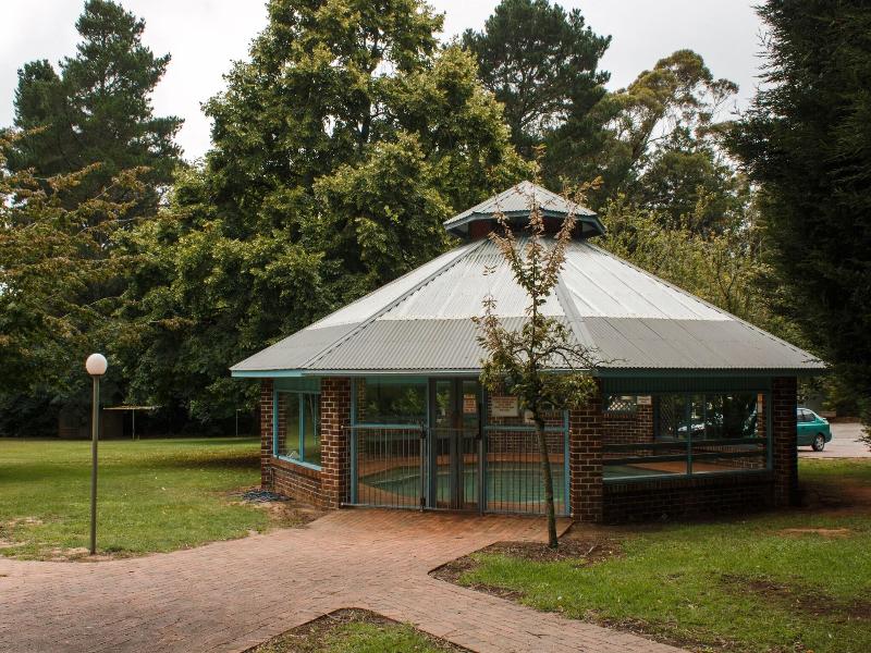 Federation Gardens and Possums Hideaway image