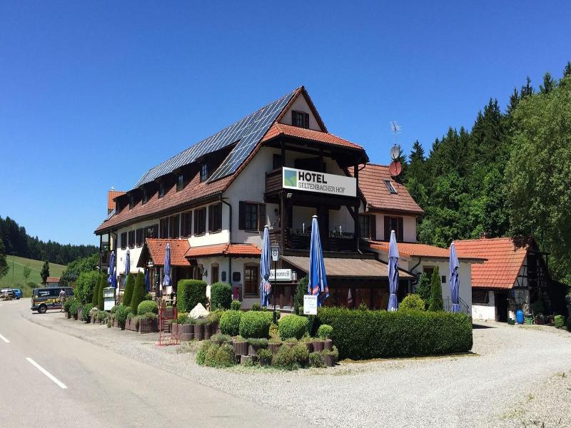 Hühnerhof image