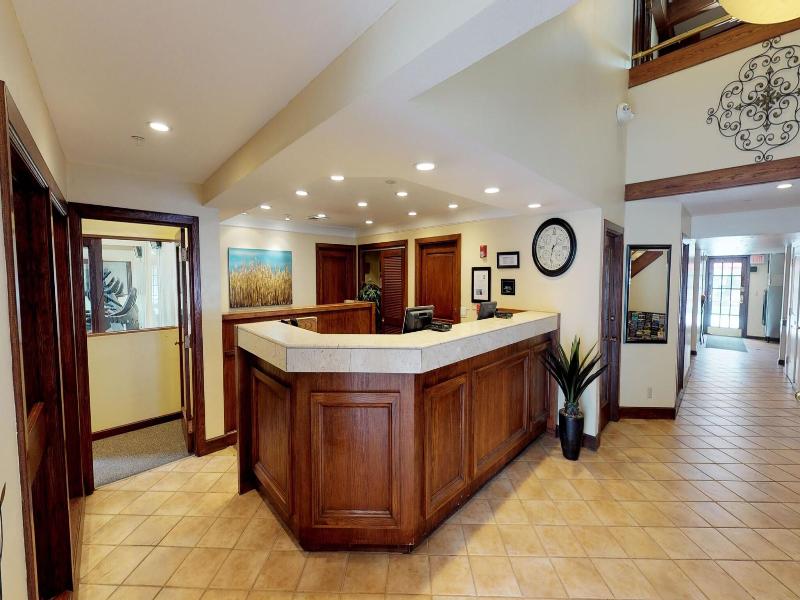 Chase Suite Newark image