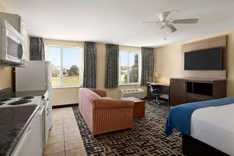 Baymont By Wyndham Ft. Leonard/Saint Robert image