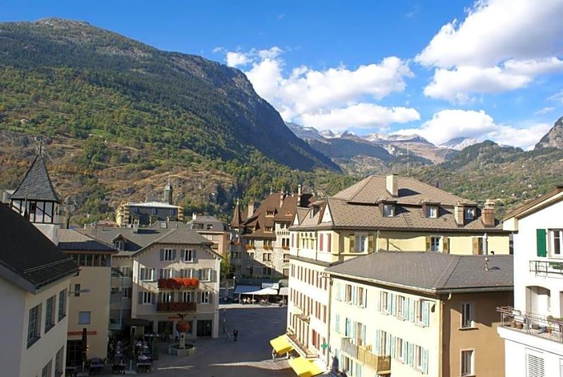 Hotel du Pont image