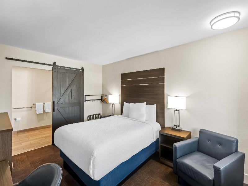 Travelodge by Wyndham Santa Rosa Wine Country image