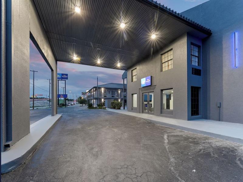 Baymont By Wyndham San Antonio Near Lackland Afb image