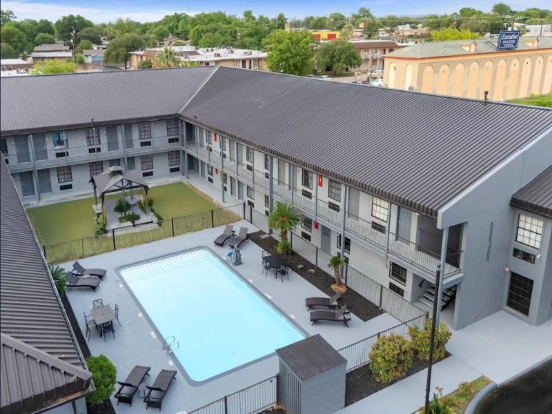 Baymont By Wyndham San Antonio Near Lackland Afb image