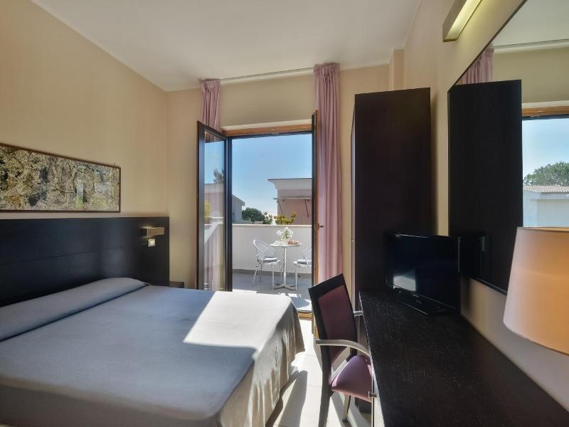 Mareluna image
