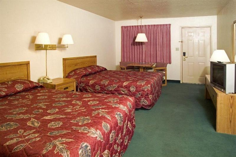 The Claridge Inn image