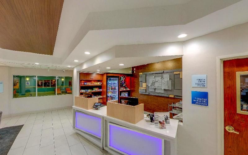 Holiday Inn Express Fort Wayne-East (New Haven) image