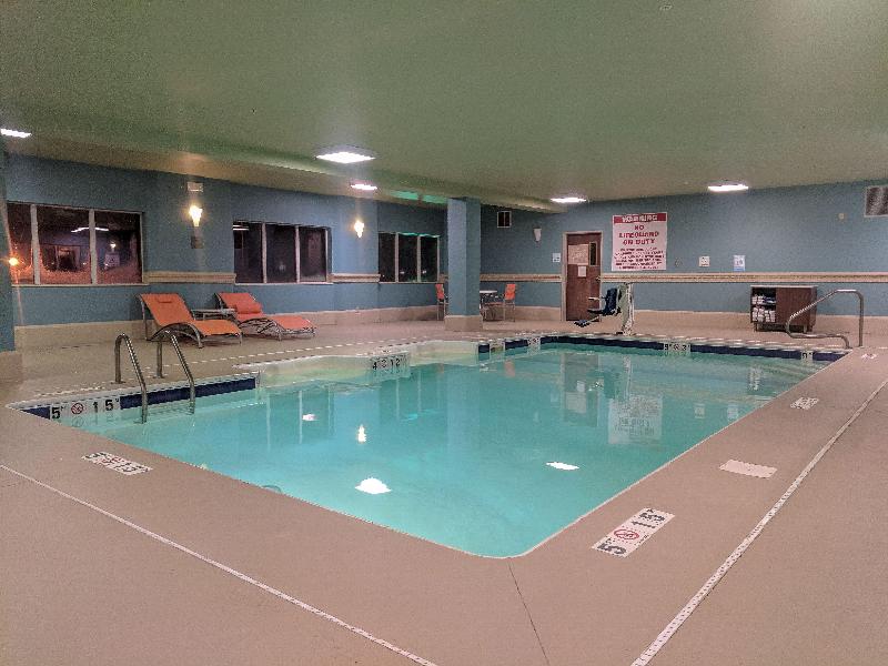 Holiday Inn Express Fort Wayne-East (New Haven) image