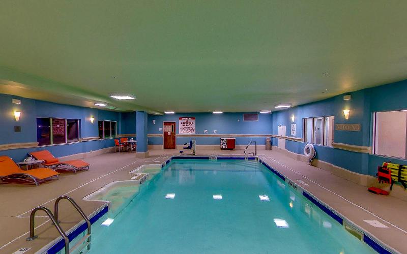 Holiday Inn Express Fort Wayne-East (New Haven) image