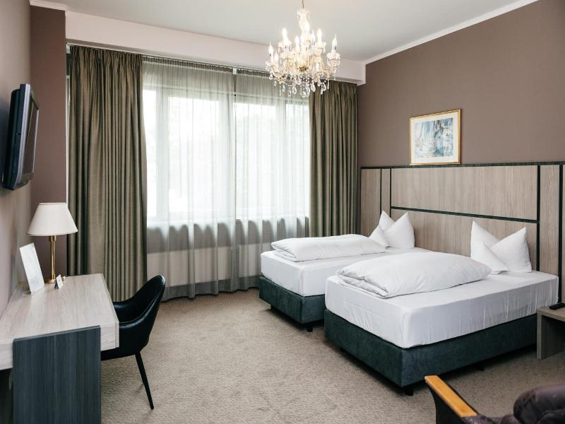 ROSS Messehotel image