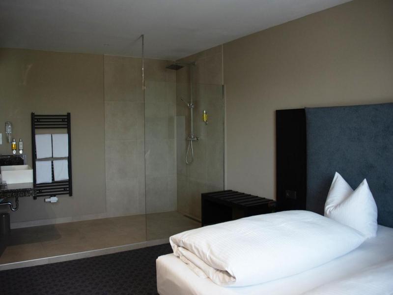 ROSS Messehotel image