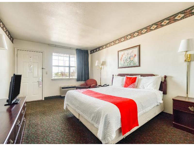 OYO Hotel Wichita Falls I-44 Sheppard Airforce image