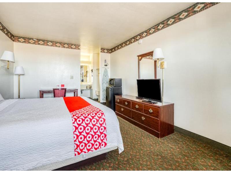 OYO Hotel Wichita Falls I-44 Sheppard Airforce image