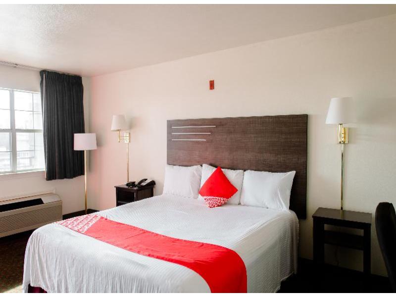 OYO Hotel Wichita Falls I-44 Sheppard Airforce image