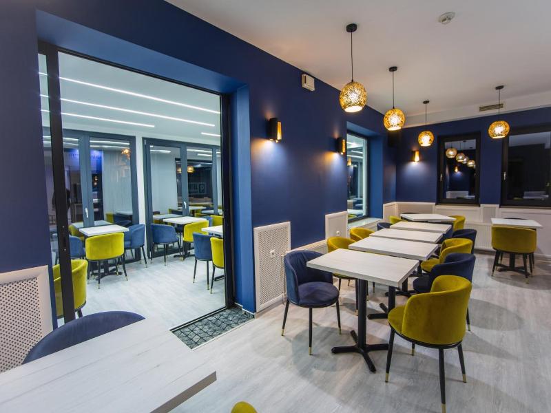 Hotel Viktoria image