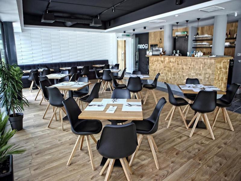 Hotel Viktoria image