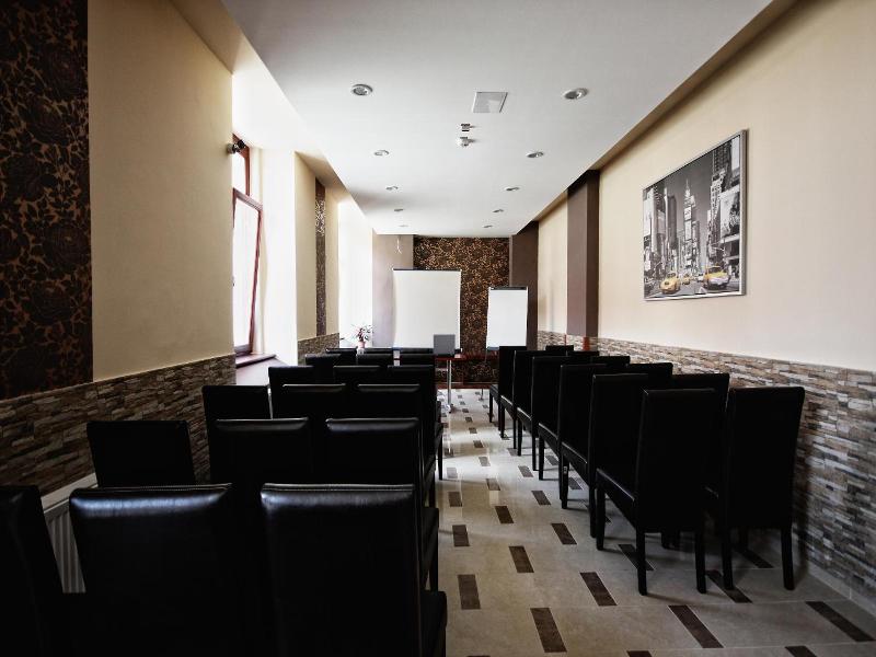 Hotel Viktoria image