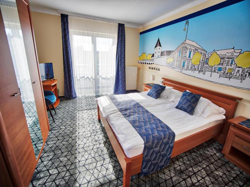 Hotel Viktoria image