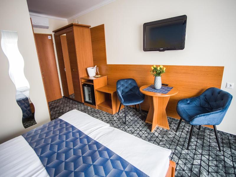 Hotel Viktoria image