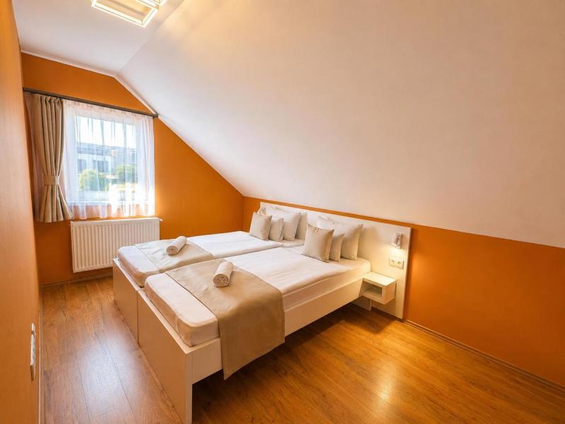Hotel Viktoria image