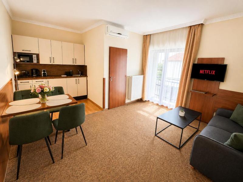 Hotel Viktoria image