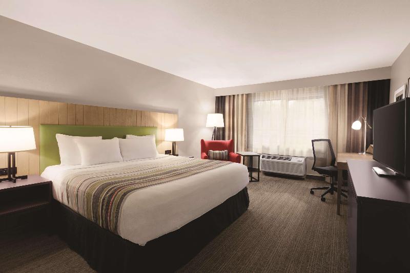 Country Inn & Suites by Radisson Seattle Bothell image