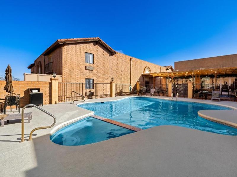 Clarion Inn Sierra Vista Az image
