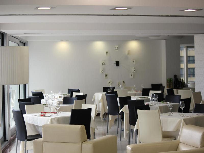Mediterraneo Palace image