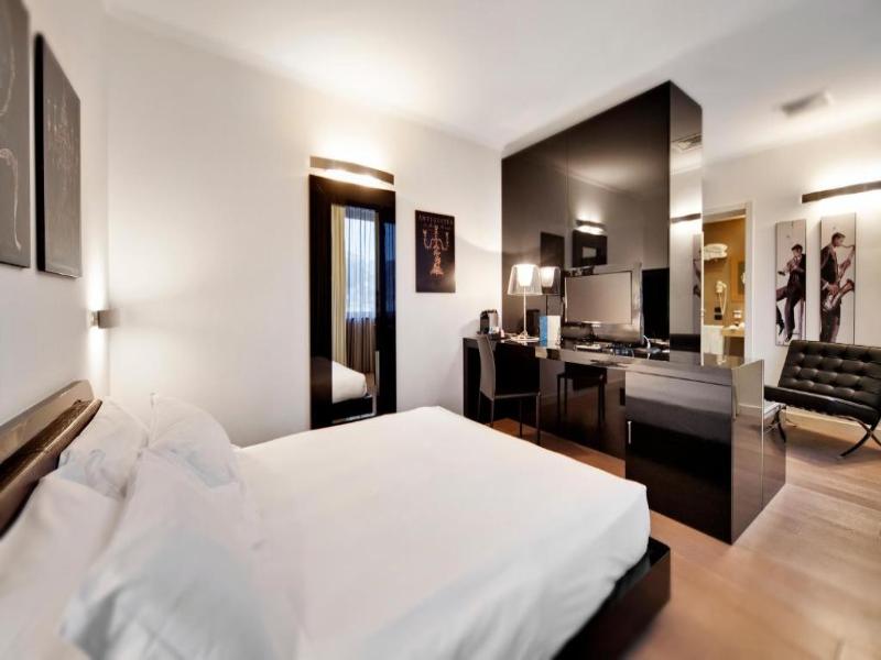 Mediterraneo Palace image