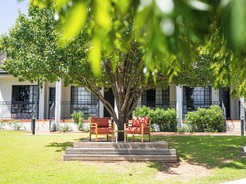 Camden Valley Inn image