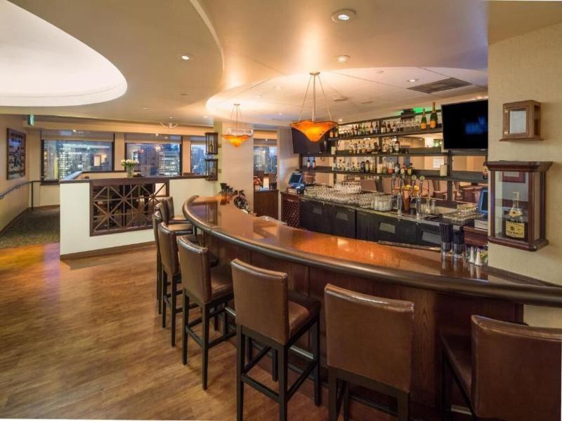 Marine's Memorial Club image