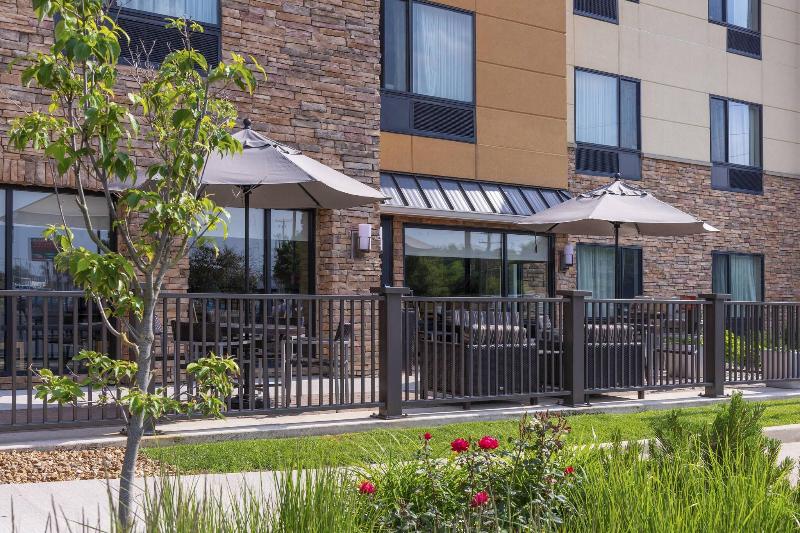 Towneplace Suites Fort Wayne North image