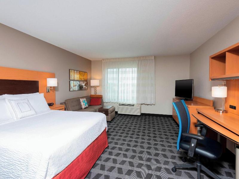 Towneplace Suites Fort Wayne North image