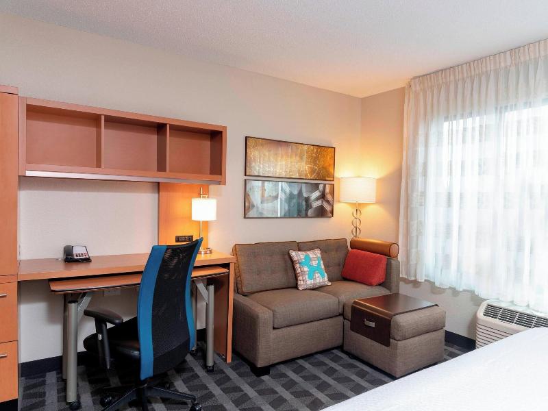 Towneplace Suites Fort Wayne North image