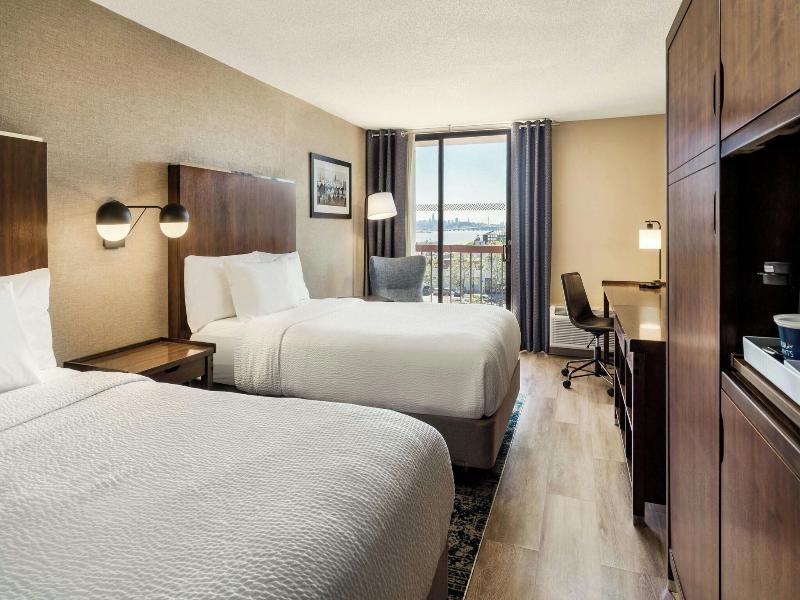 Four Points by Sheraton San Francisco Bay Bridge image
