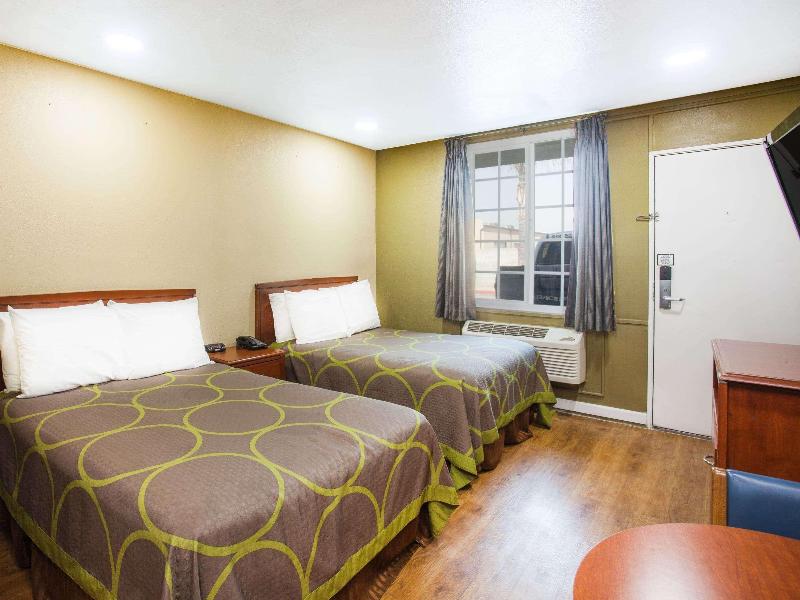 Super 8 by Wyndham Redlands/San Bernardino image