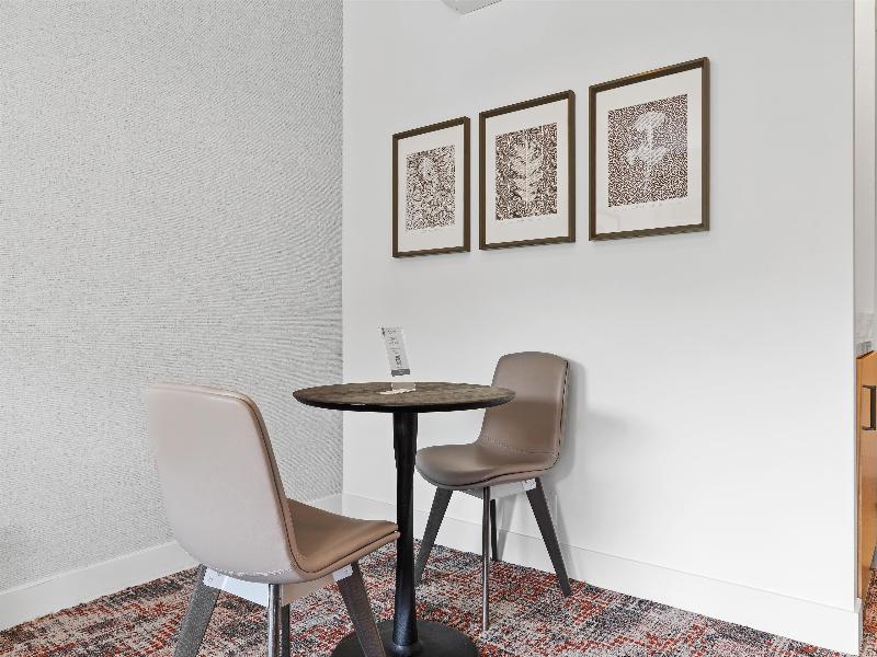 De Novo Springdale Tapestry Collection Hilton image