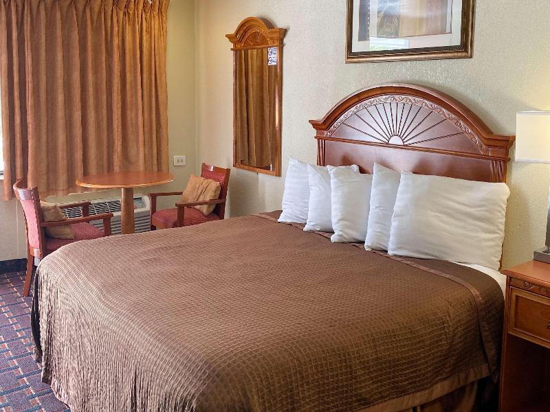 Knights Inn Punta Gorda image