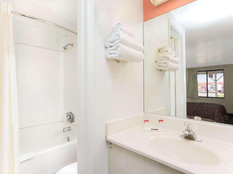 Knights Inn Punta Gorda image