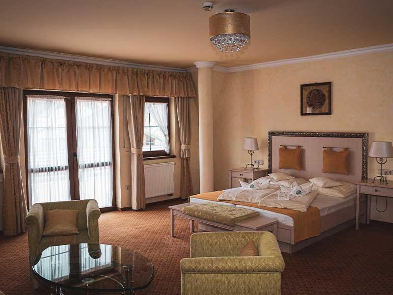 Hetkuti Wellness Hotel image