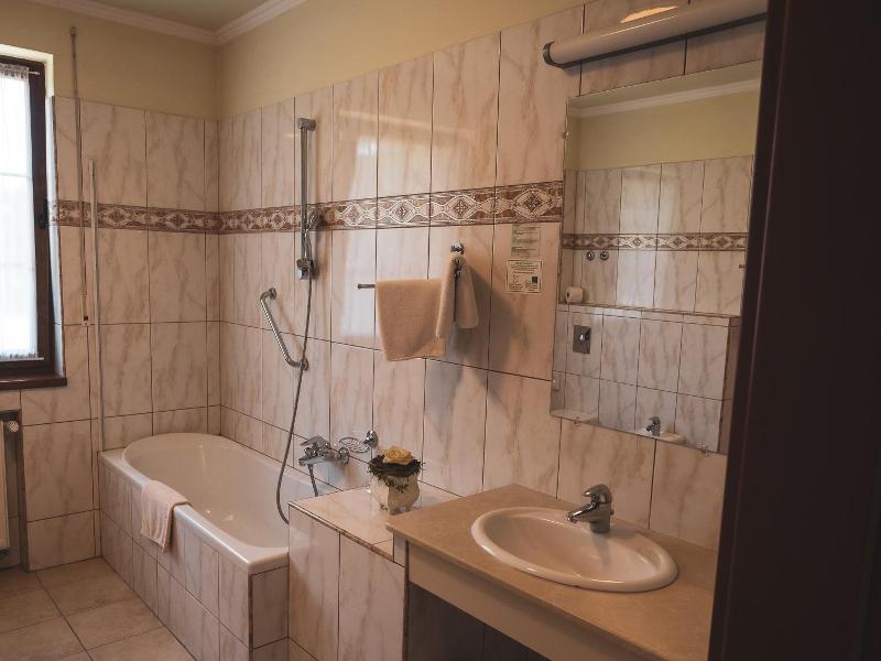 Hetkuti Wellness Hotel image