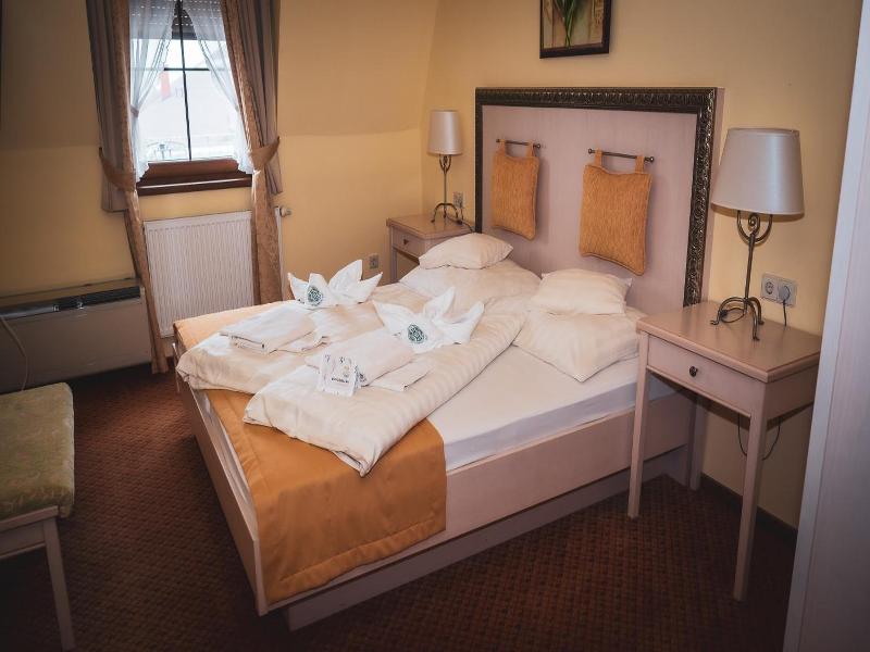 Hetkuti Wellness Hotel image