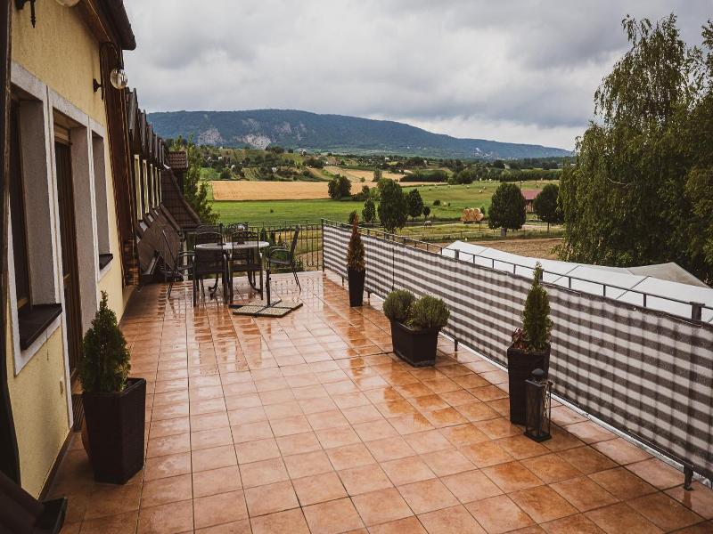 Hetkuti Wellness Hotel image