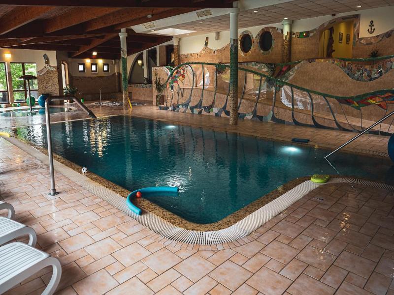 Hetkuti Wellness Hotel image