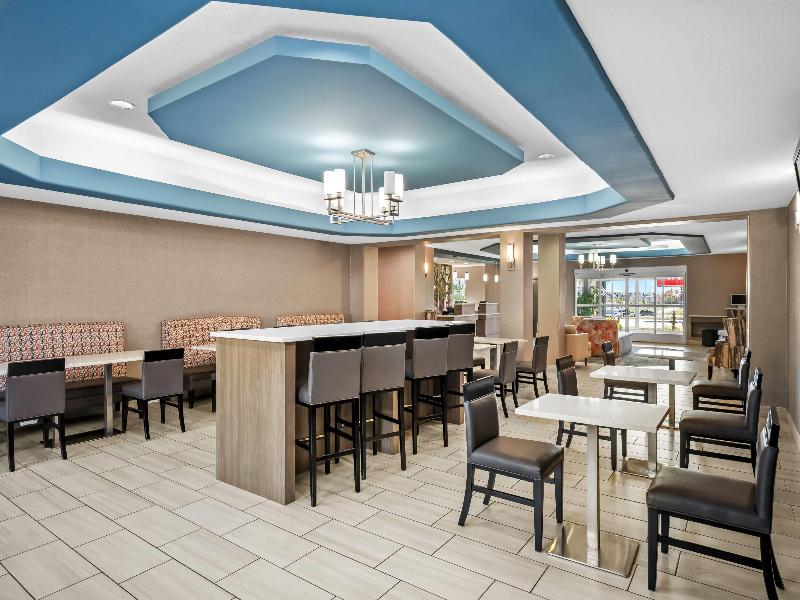 La Quinta Inn & Suites Searcy image