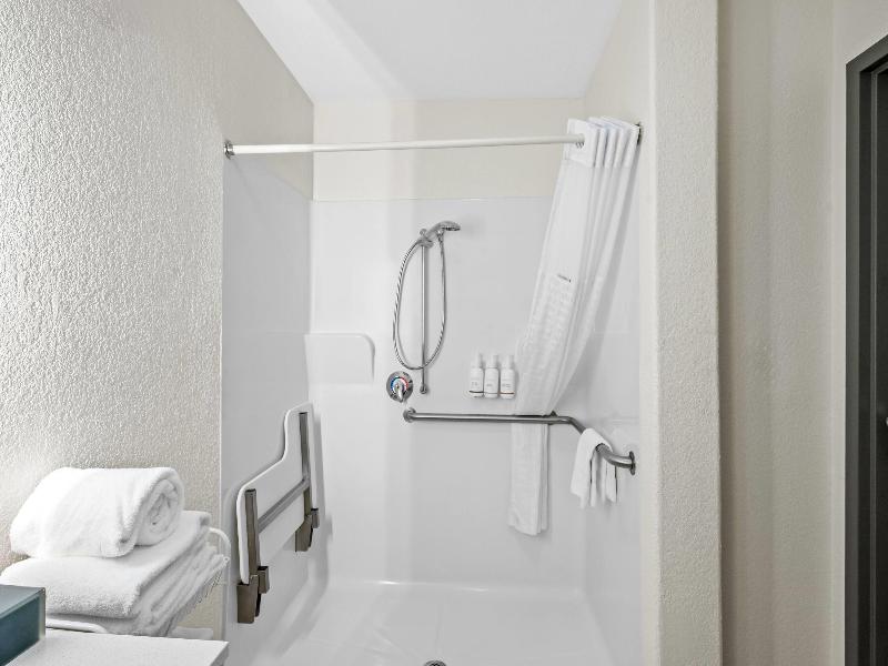 La Quinta Inn & Suites Searcy image