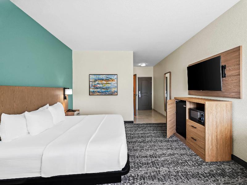 La Quinta Inn & Suites Searcy image