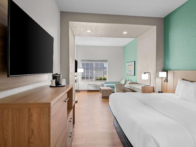 La Quinta Inn & Suites Searcy image