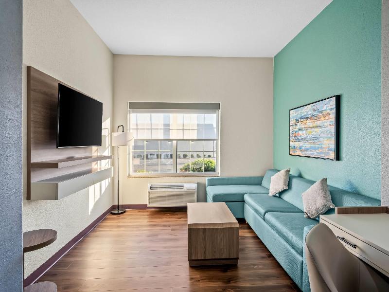 La Quinta Inn & Suites Searcy image