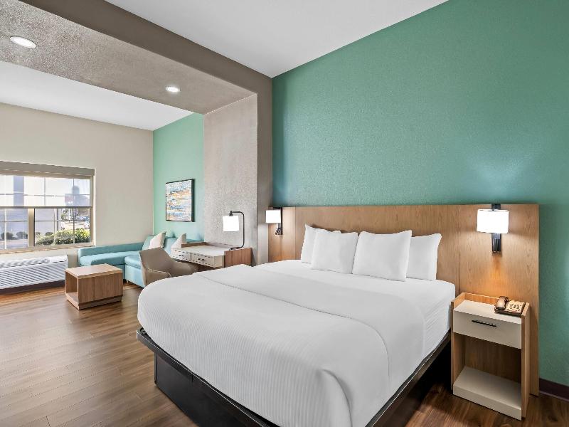 La Quinta Inn & Suites Searcy image